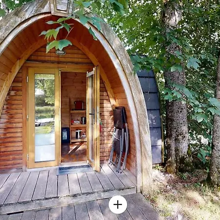 Дом отдыха Simple Pod With Shared Bathroom Near Gstaad Цвайзиммен