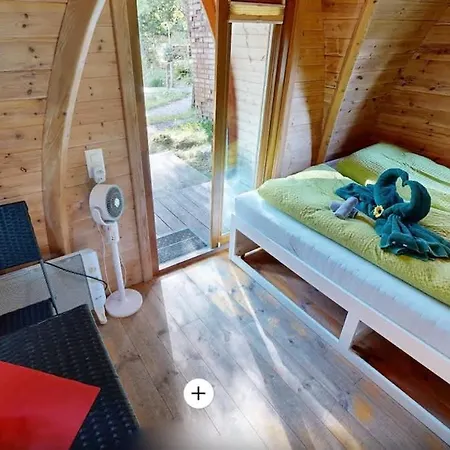 Simple Pod With Shared Bathroom Near Gstaad Дом отдыха *